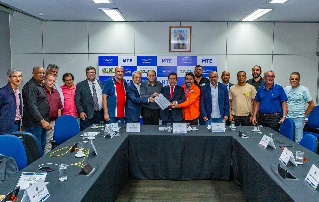 Comitê reúne sindicatos e empresas para discutir segurança